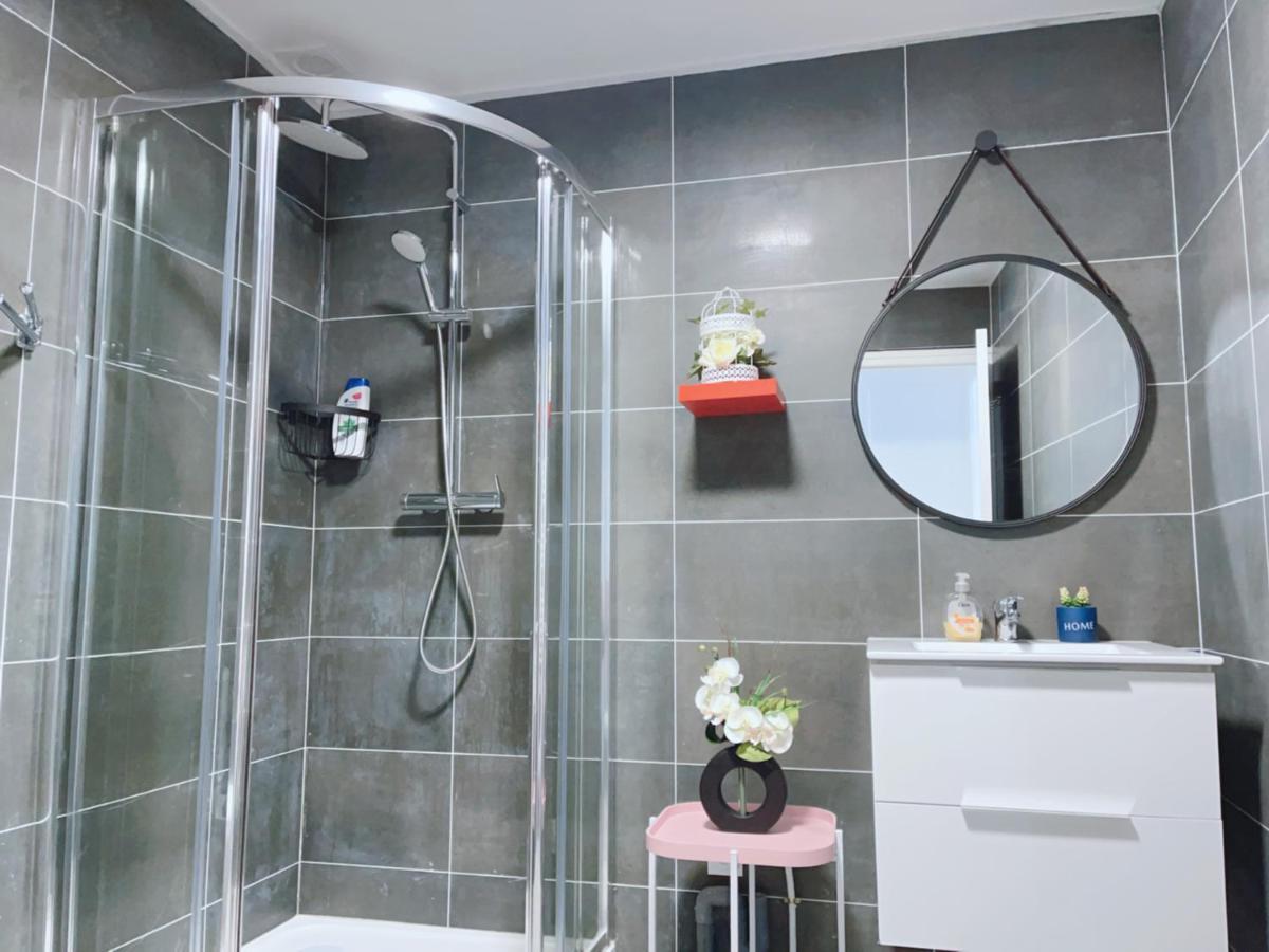 Apt 67M2 Hyper Centre: 2 Chambres, Cuisine Tv Wifi Fontenay-le-Comte Kültér fotó